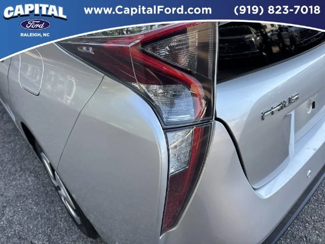 Used 2018 Silver Toyota Two image 15