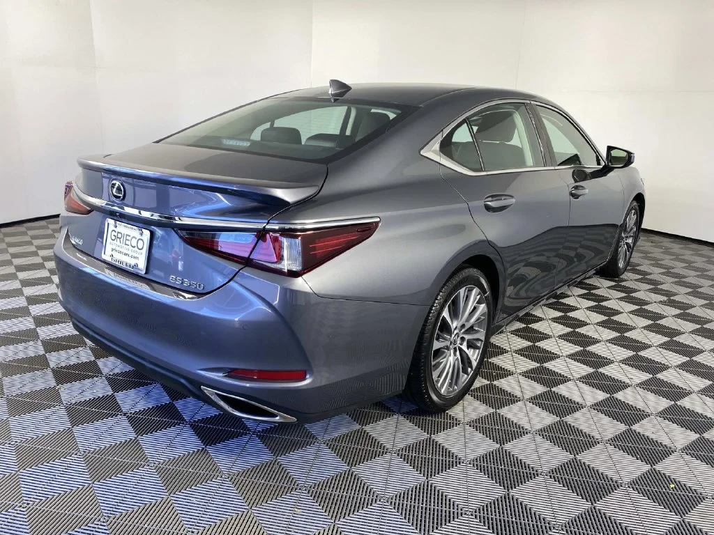 Used 2021 Gray Pearl Lexus 350 image 9