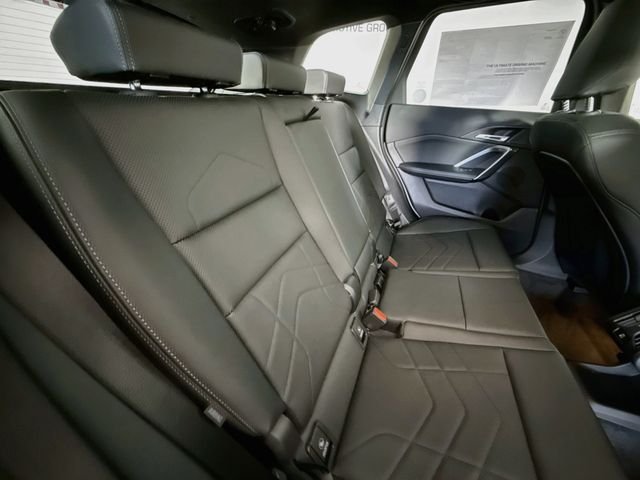 New 2026 Silver Metallic BMW xDrive28i image 27