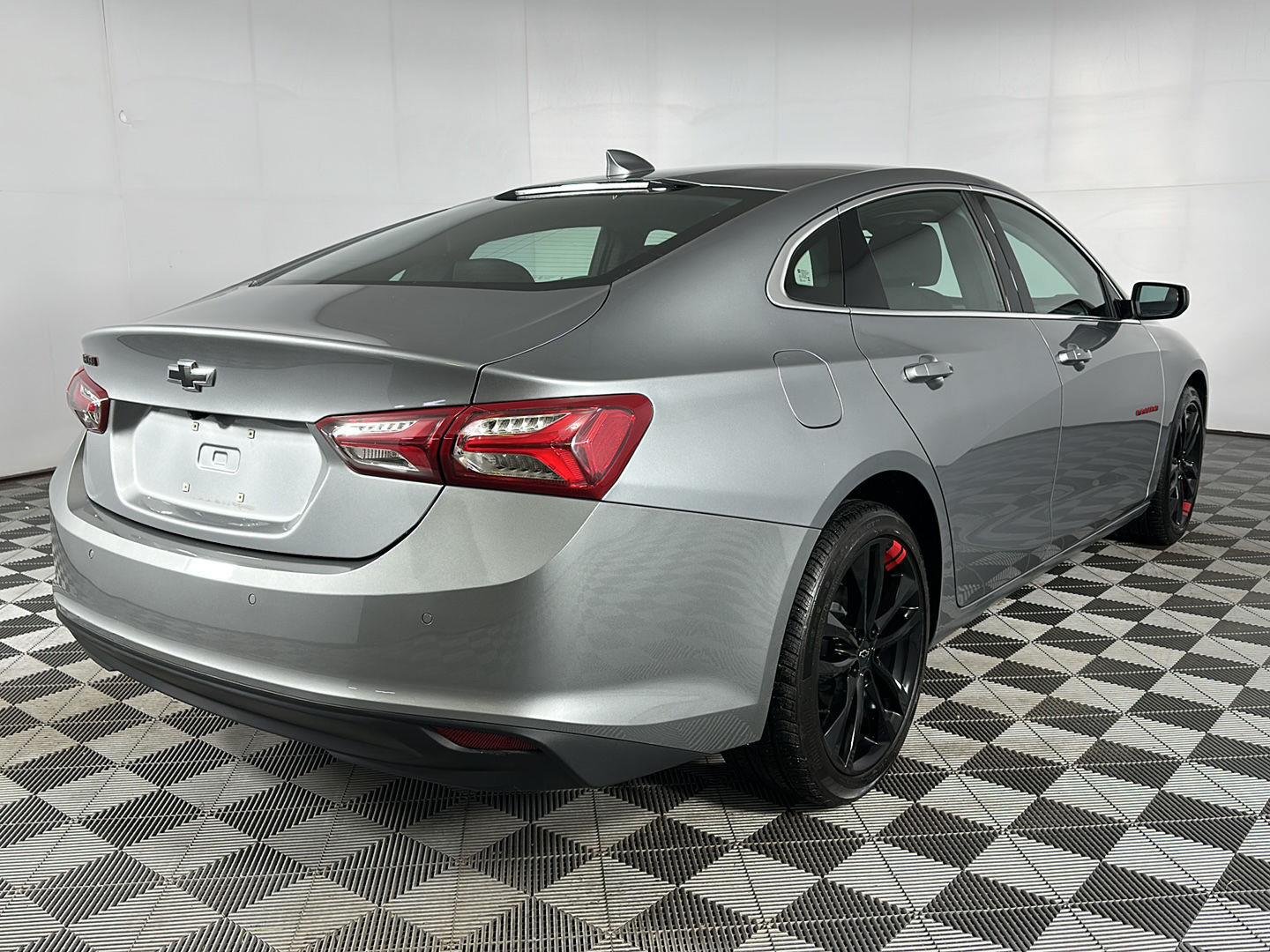 Used 2024 Sterling Gray Metallic Chevrolet LT image 8
