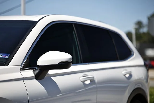 Used 2023 White Honda EX image 3