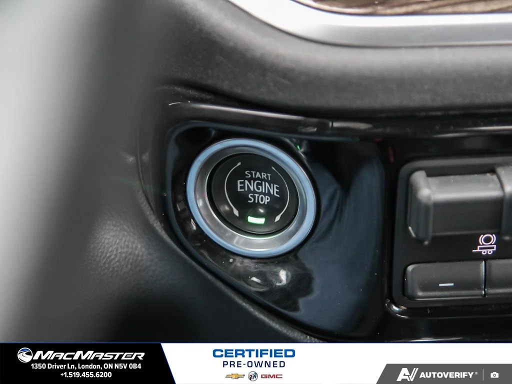 Used 2022  Chevrolet RST image 30
