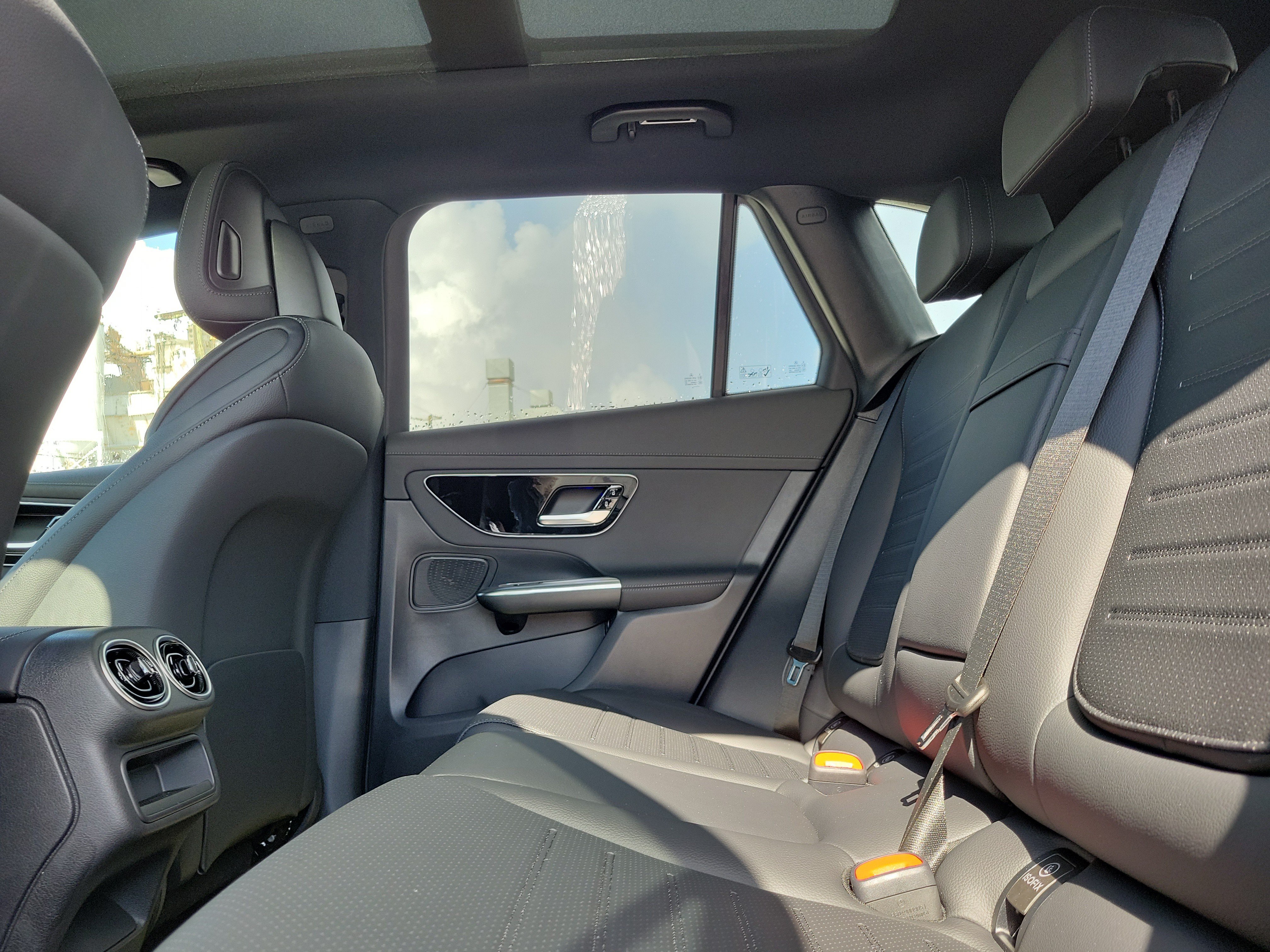 New 2026 Black Mercedes-Benz GLC 300 image 40
