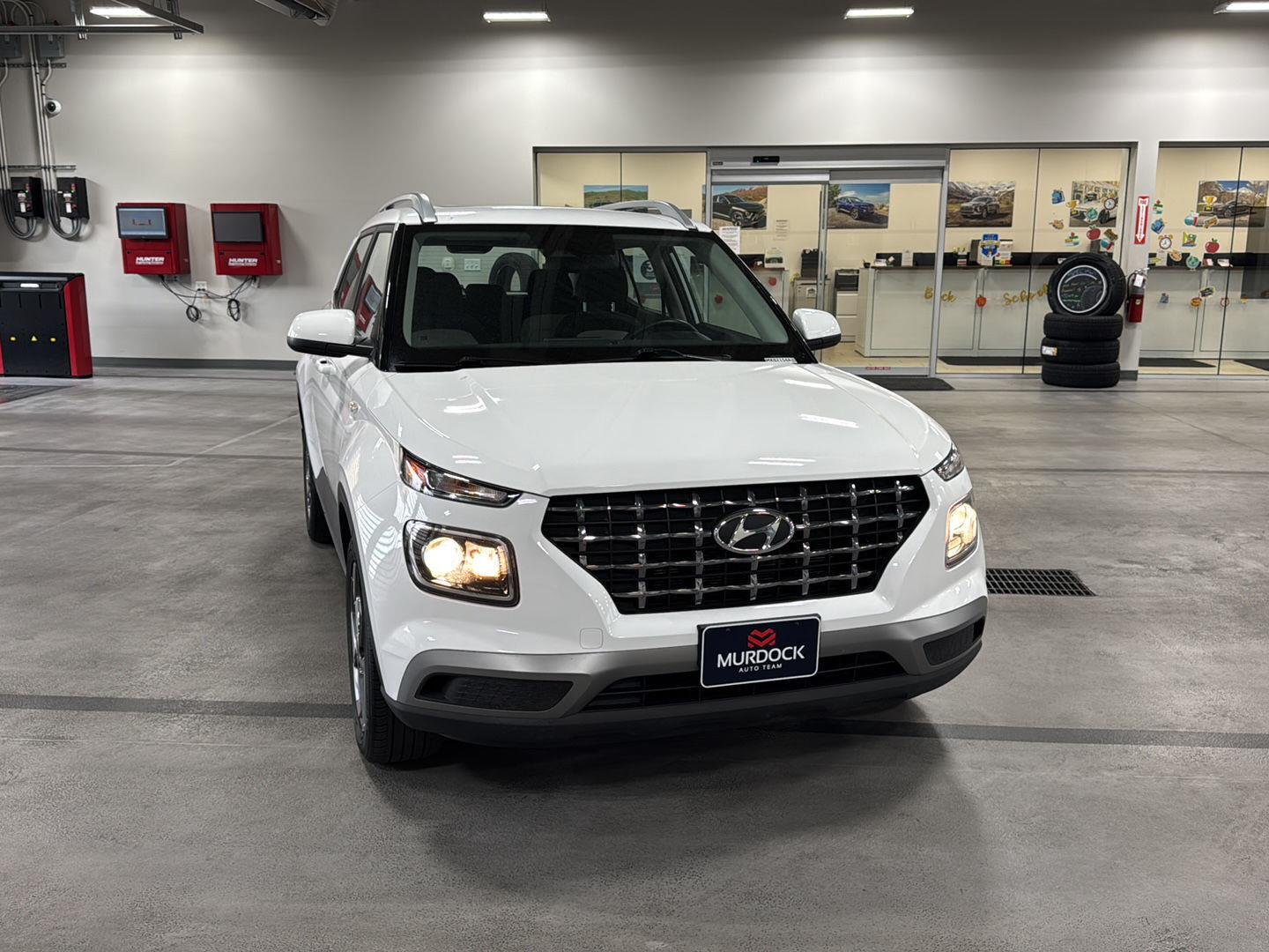 Certified Used 2023 Lunar White Hyundai SEL image 10