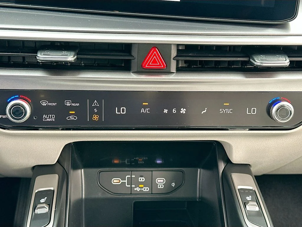 2026 Kia Sorento S - Photo 15
