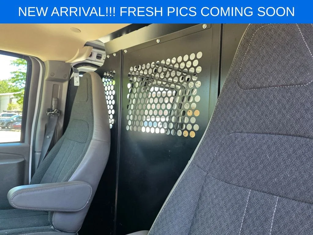 Used 2024 Summit White Chevrolet WT image 9