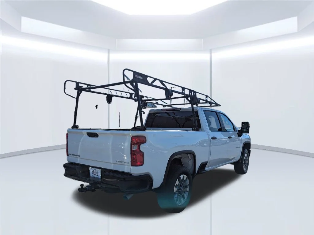 Used 2024 White Chevrolet Custom image 38