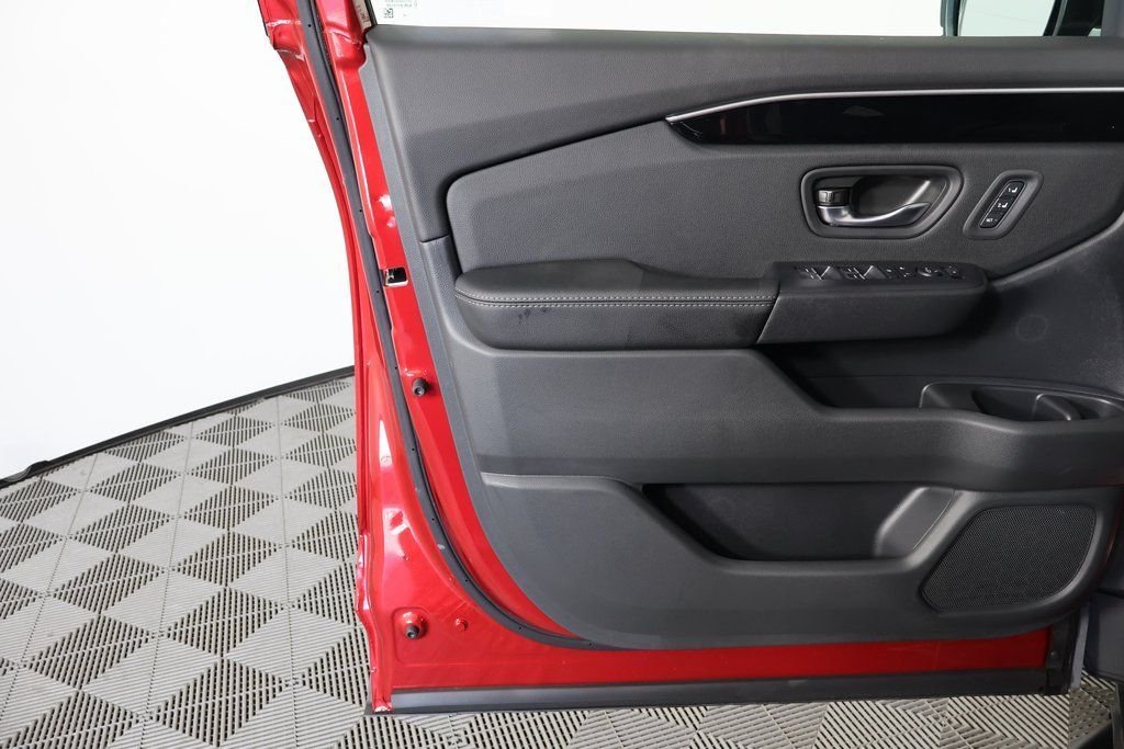 New 2026 Radiant Red Metallic II Honda EX-L image 7