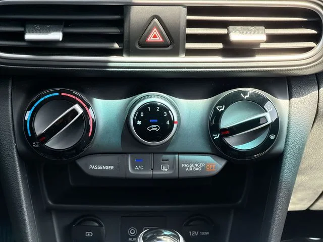 Used 2020 Blue Hyundai SEL image 18