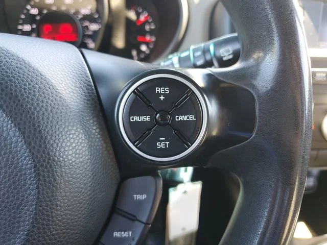Used 2014 Silver Kia Plus image 24