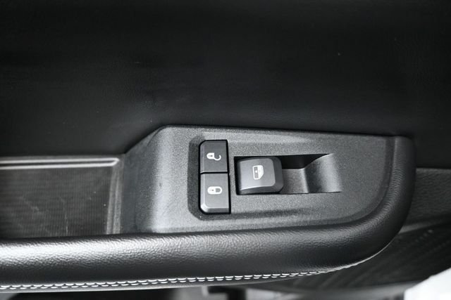 Used 2024 White Jeep Laredo X image 10