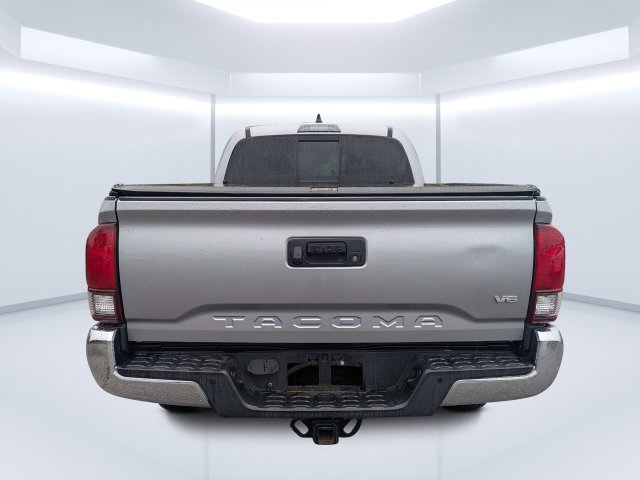 Used 2021 Silver Toyota SR5 image 4