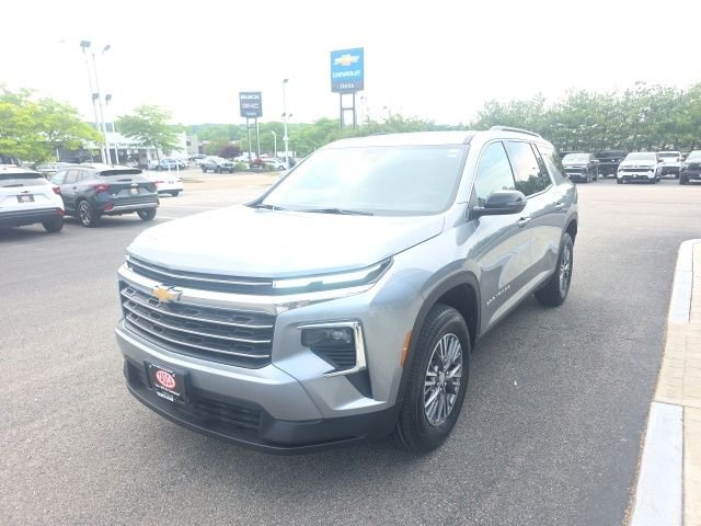 Used 2025 Gray Chevrolet LT image 6