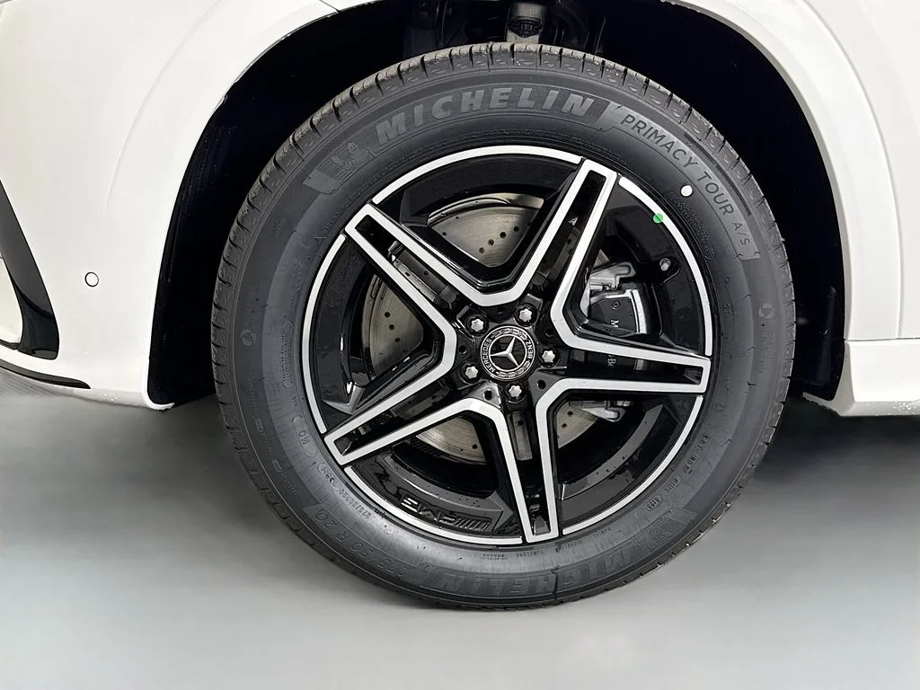 New 2026 White Mercedes-Benz GLE 450 image 32