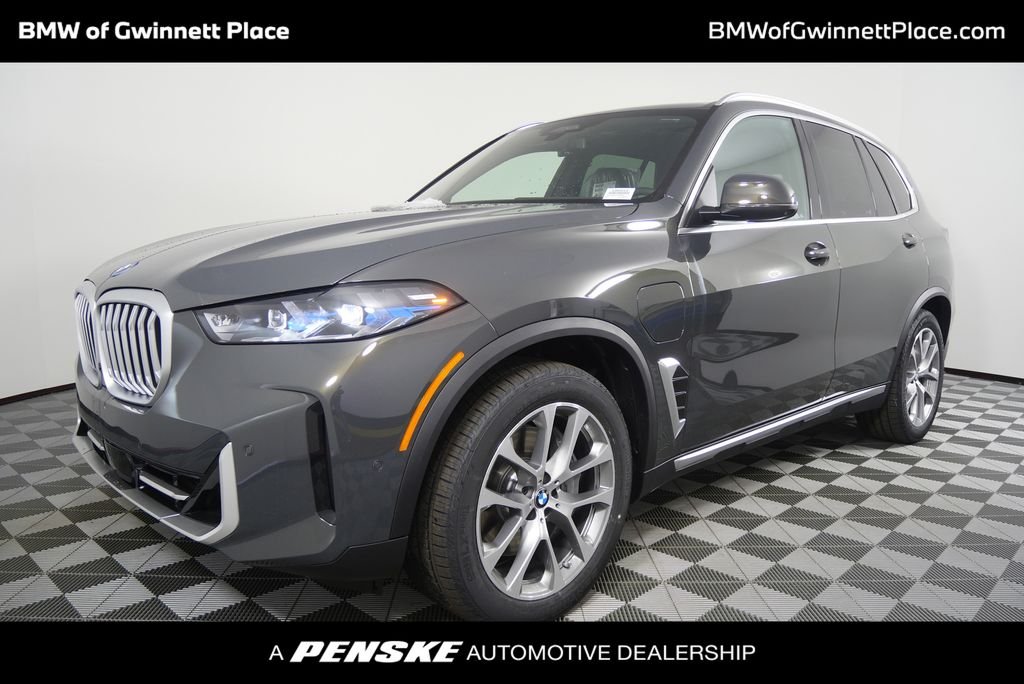 Used 2026 Dravit Grey Metallic BMW xDrive50e image 1