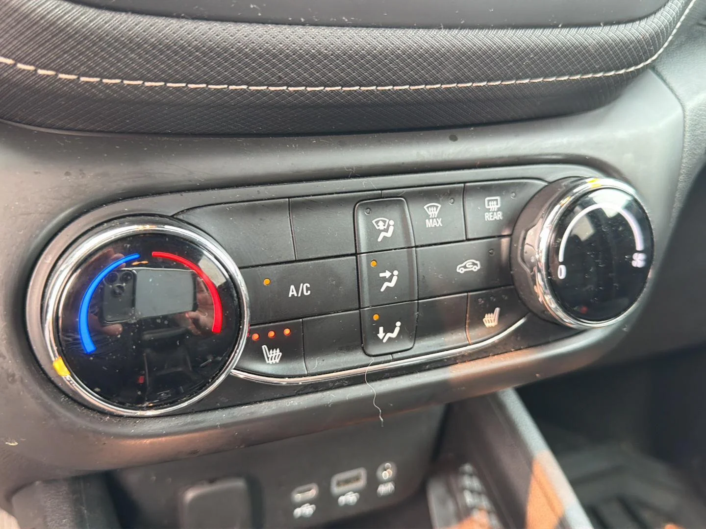 Used 2023 Summit White Chevrolet ACTIV image 10