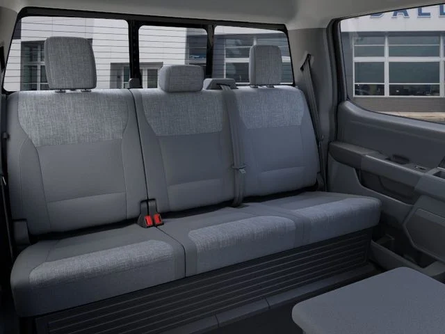 2025 Ford F-250 Super Duty XLT - Photo 11