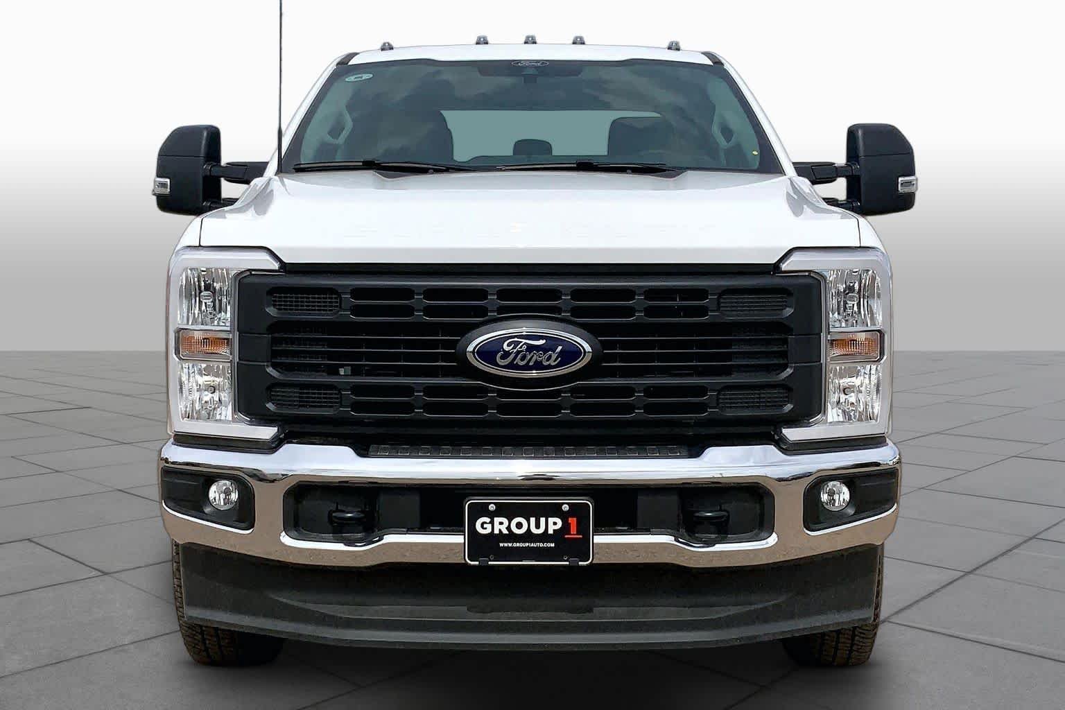 New 2026 Oxford White Ford F-250® XL image 3