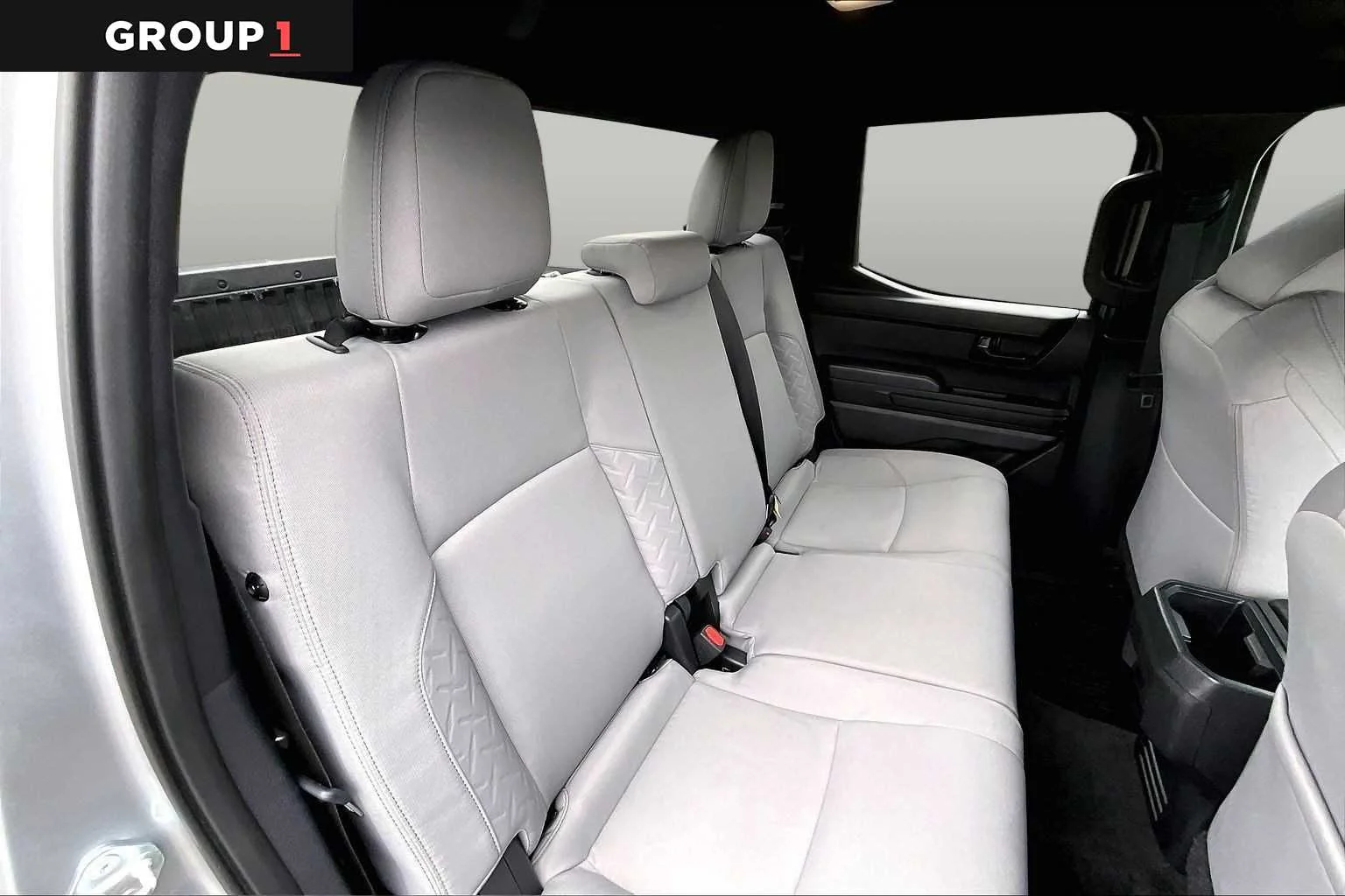 2025 Toyota Tacoma SR5 - Photo 20