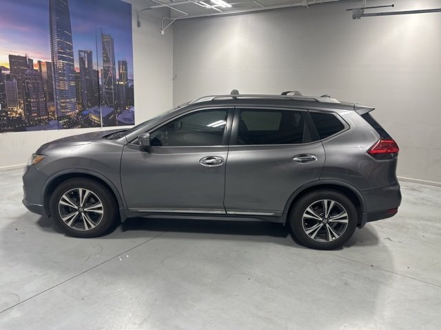 Used 2017 Nissan Rogue SL with VIN 5N1AT2MT9HC751647 for sale in Albany, GA