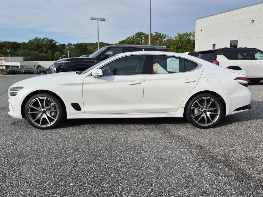 Used 2025 Uyuni White Genesis 2.5T image 5