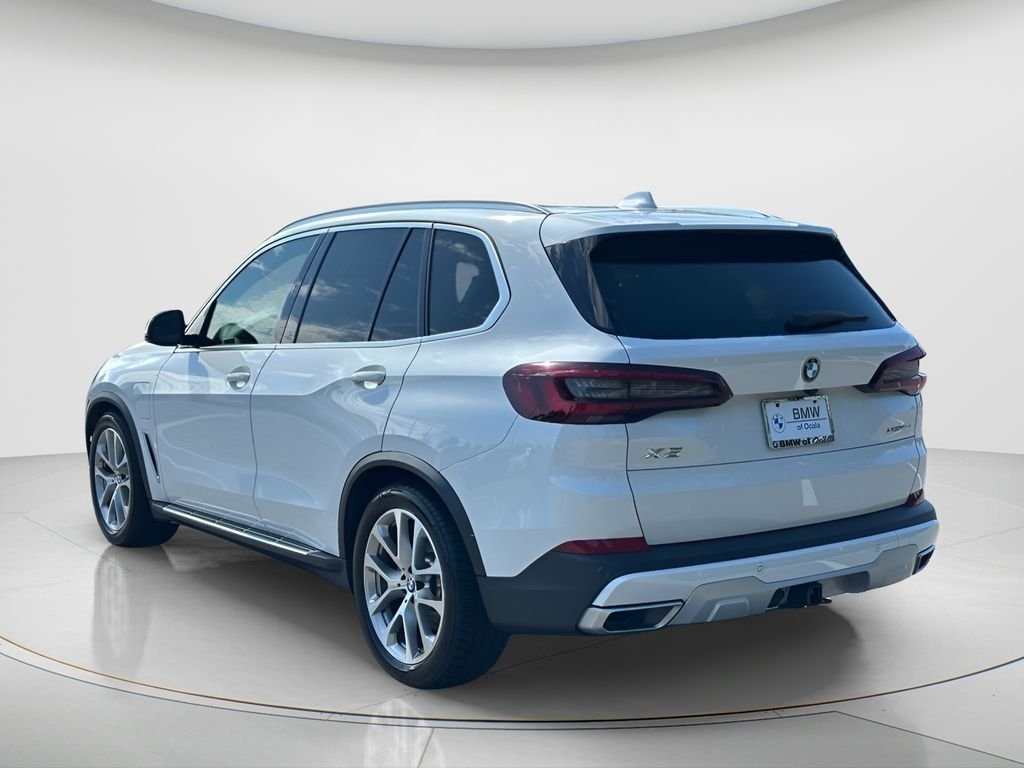 Used 2021 White BMW xDrive45e image 7