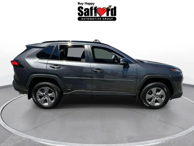 2023 Toyota RAV4 XLE - Photo 5