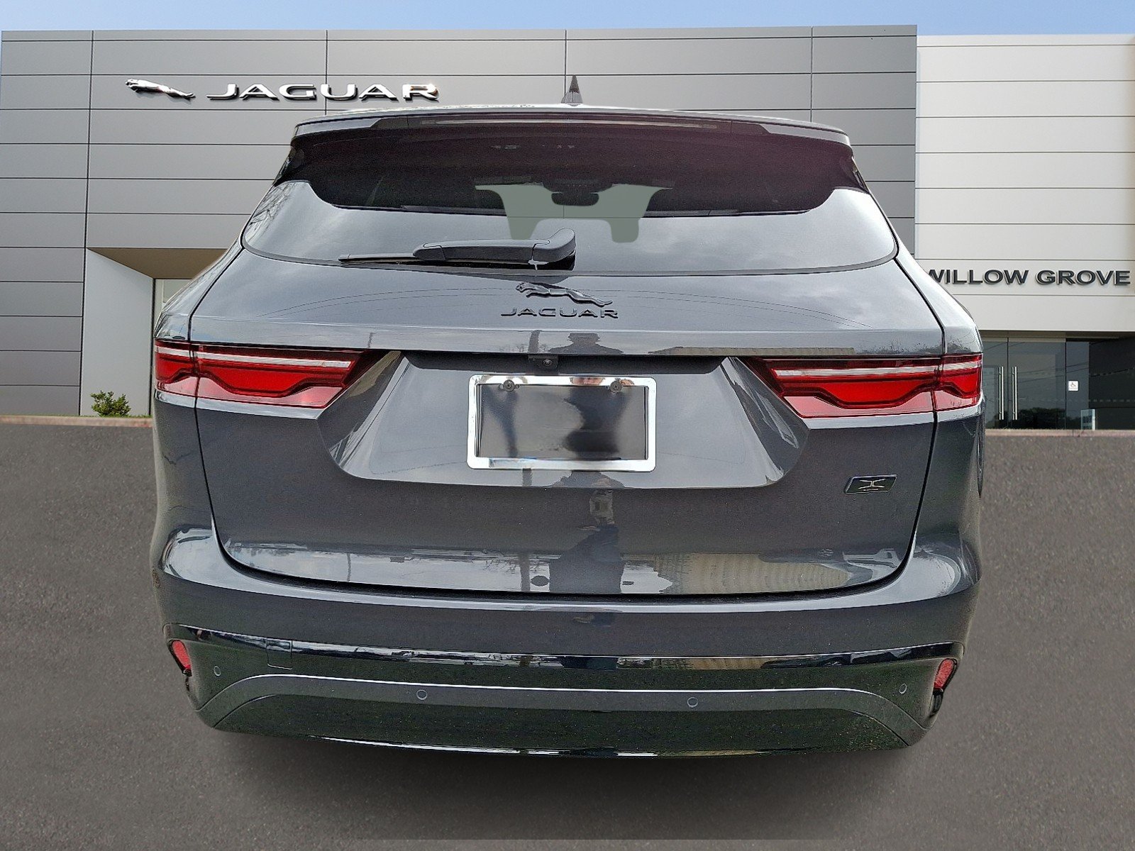 2026 Jaguar F-Pace R-Dynamic S - Photo 7