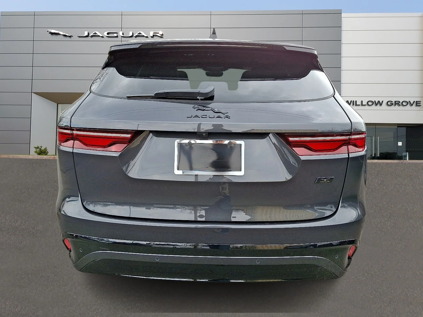 2026 Jaguar F-Pace R-Dynamic S - Photo 7