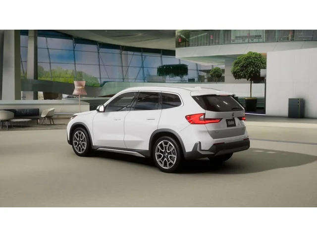 New 2027 Alpine White BMW xDrive28i image 2