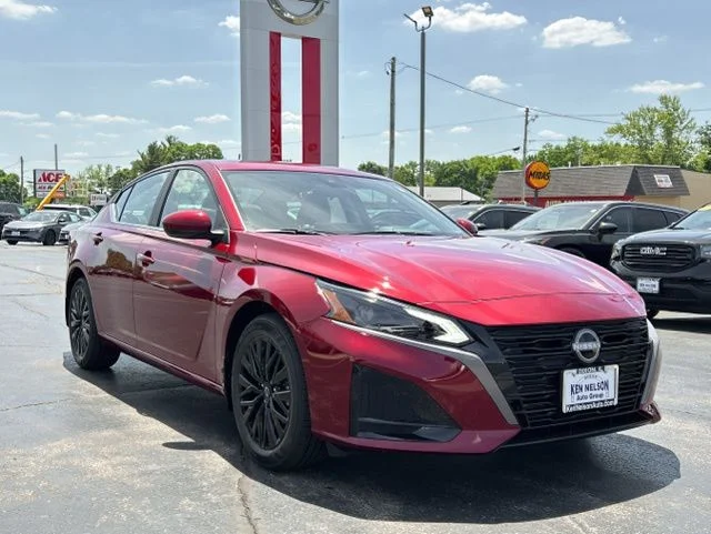 New 2026 Scarlet Nissan 2.5 SV image 10