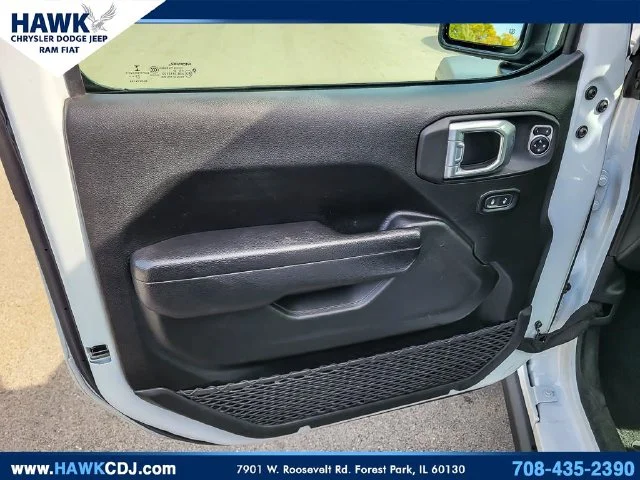 Used 2023 White Jeep Rubicon 4xe image 23
