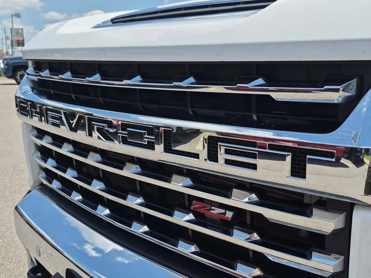 Used 2020 SUMMIT WHITE Chevrolet LTZ image 29