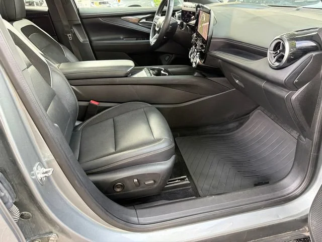 Used 2024 Sterling Gray Metallic Chevrolet LT image 13