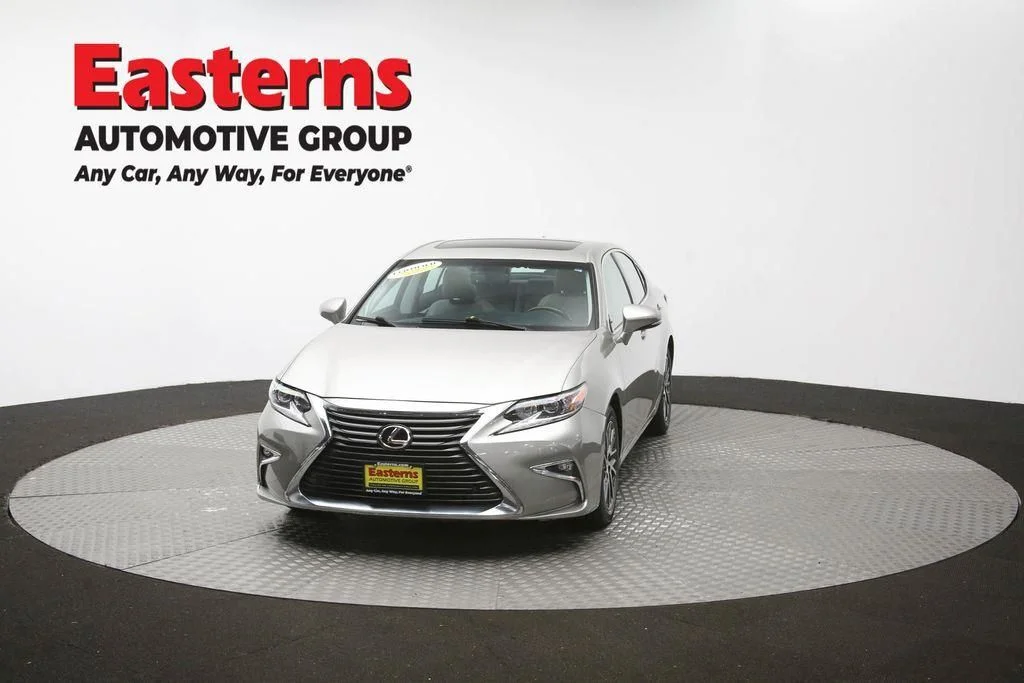 Used 2016 Silver Lexus 350 image 57