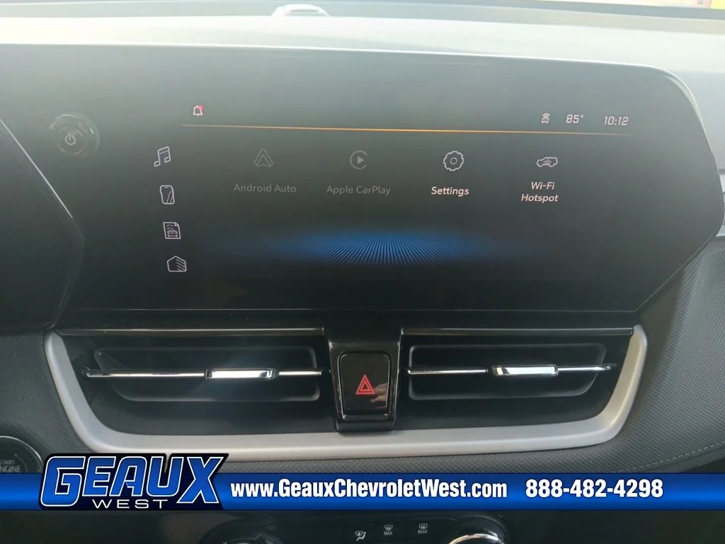 Used 2025 White Chevrolet LT image 22