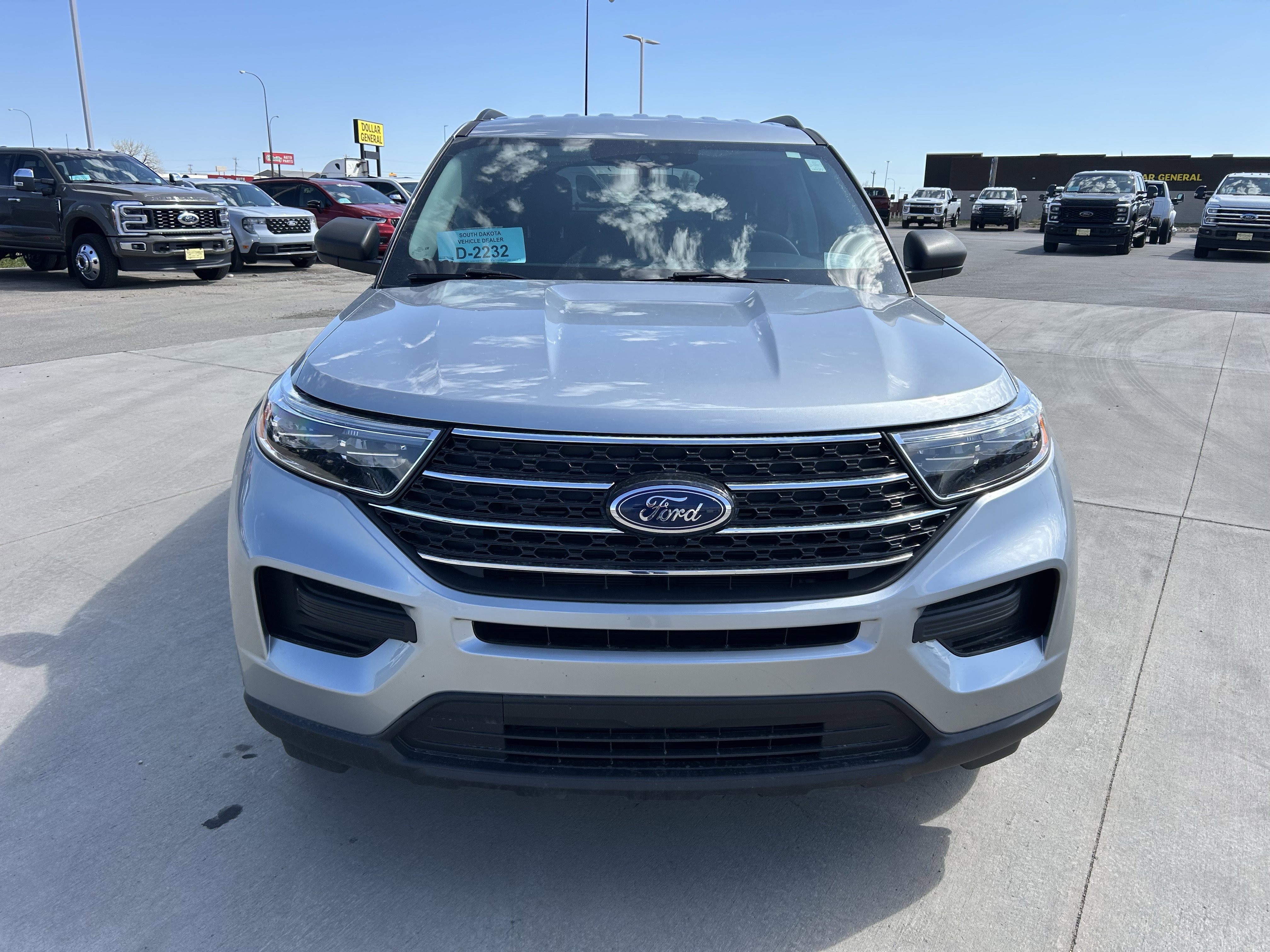 Used 2024 Gray Ford XLT image 2