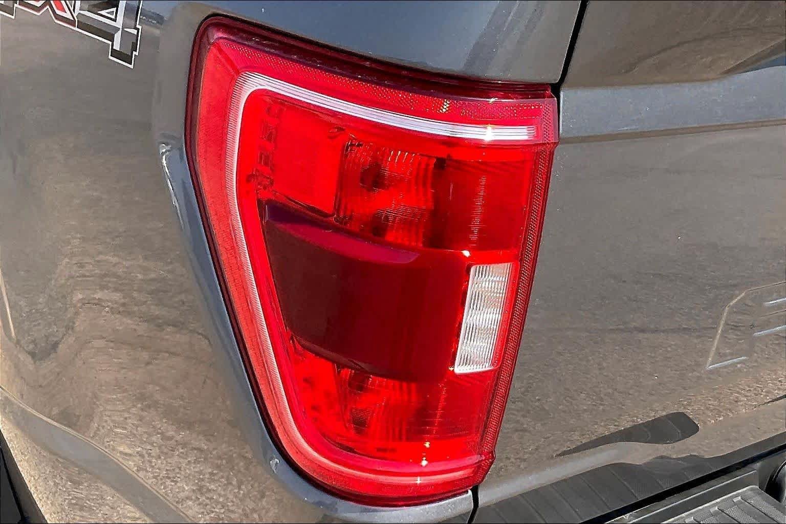 Used 2021 Carbonized Gray Metallic Ford XL image 28