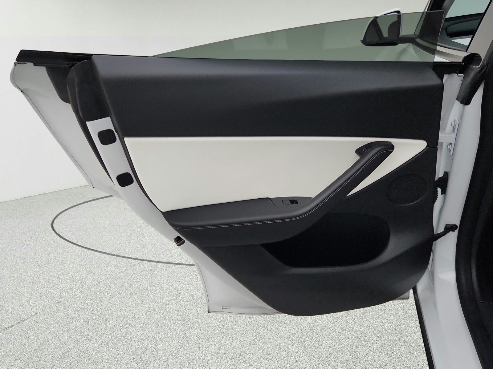 Used 2021 WHITE Tesla Long Range image 25