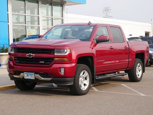 Used 2018 Chevrolet Silverado 1500 LT with VIN 3GCUKREC1JG642081 for sale in Roseville, Minnesota