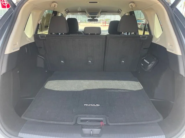 Used 2024 Gray Nissan SV image 26