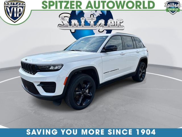 Used 2024 White Jeep Altitude X image 4