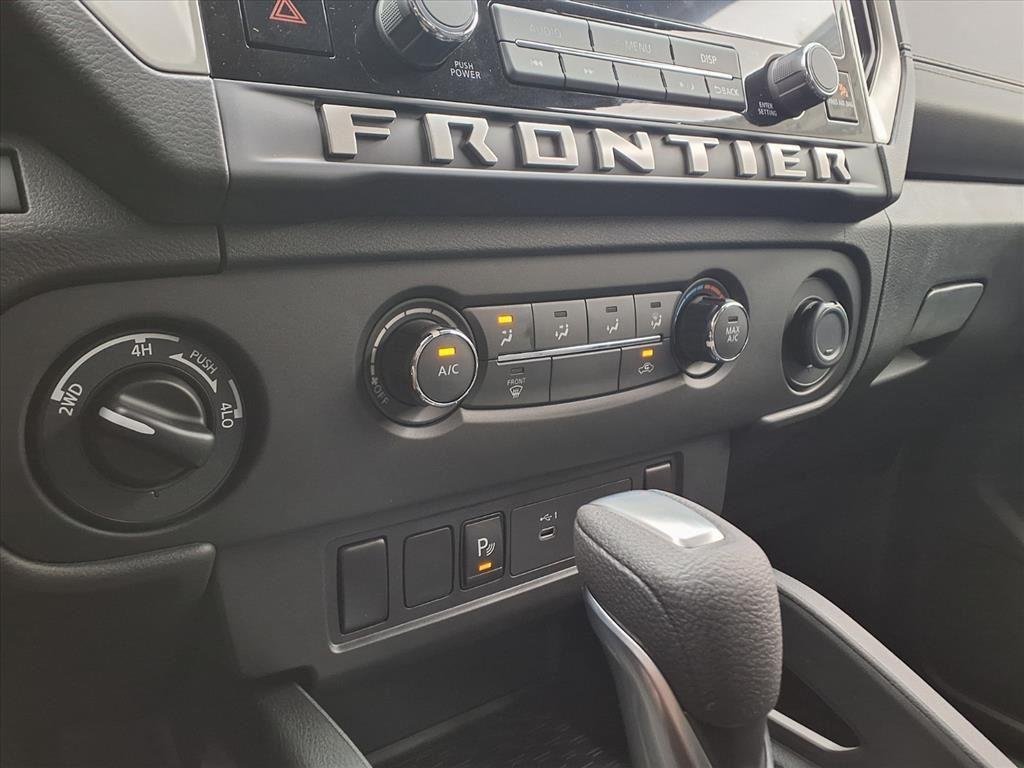 New 2026 Bluestone Pearl Nissan Crew Cab SV image 17
