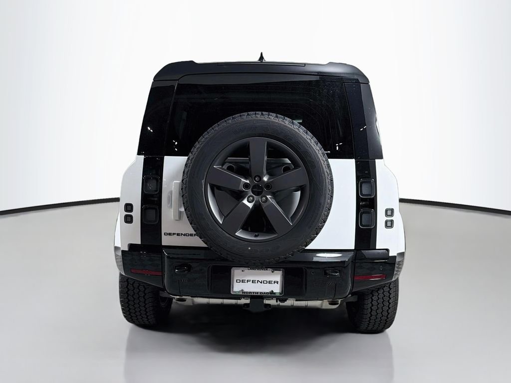 New 2026 Fuji White Land Rover X-Dynamic SE image 6