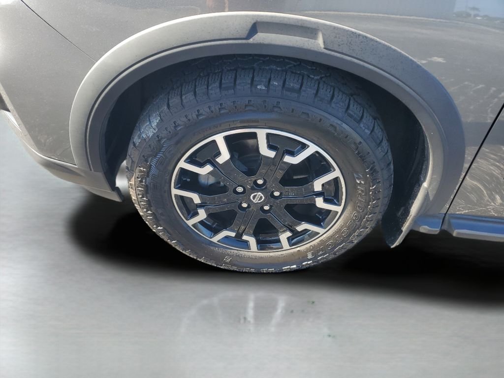 Used 2020 Gray Nissan SL image 28