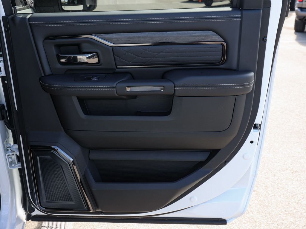 New 2026 Bright White Clear-Coat Exterior Paint RAM Limited image 17