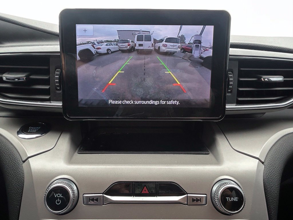 Used 2023 Black Ford XLT image 17