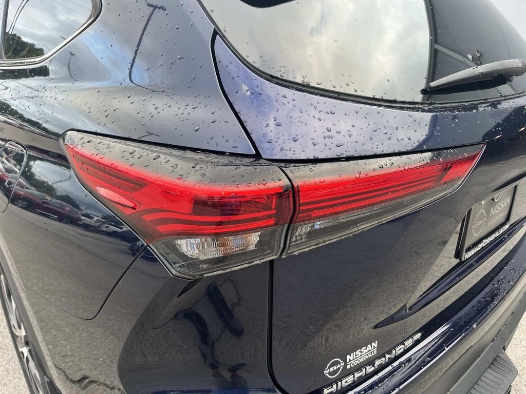 Used 2021 Blue Toyota XLE image 16