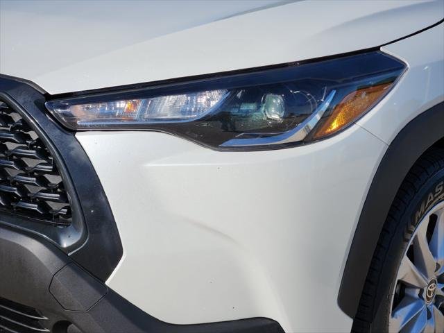 Certified Used 2024 WIND CHILL PEARL Toyota  image 12