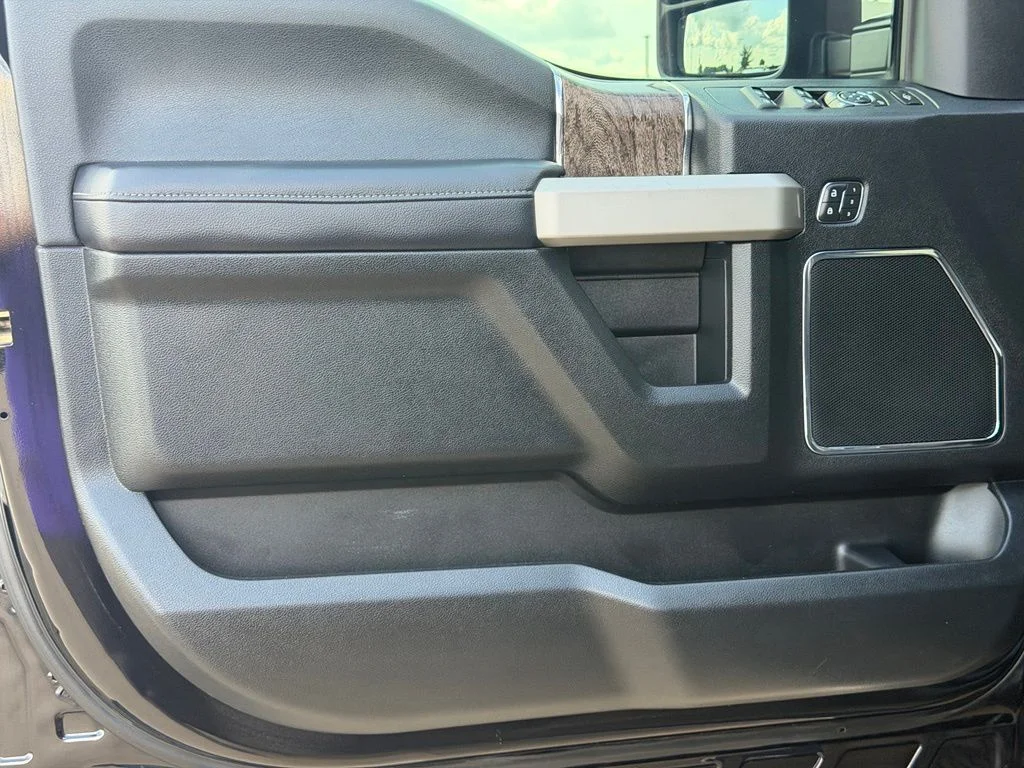 Used 2019 Black Ford Lariat image 23